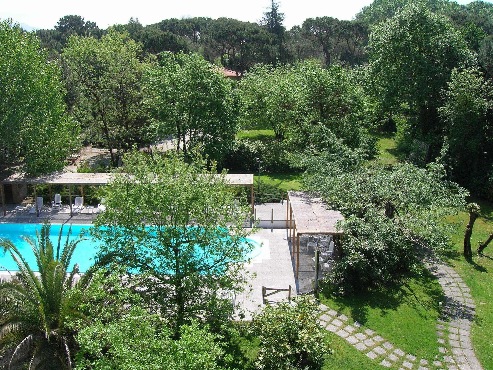 Hotel La Bussola Marina di Massa Exterior foto